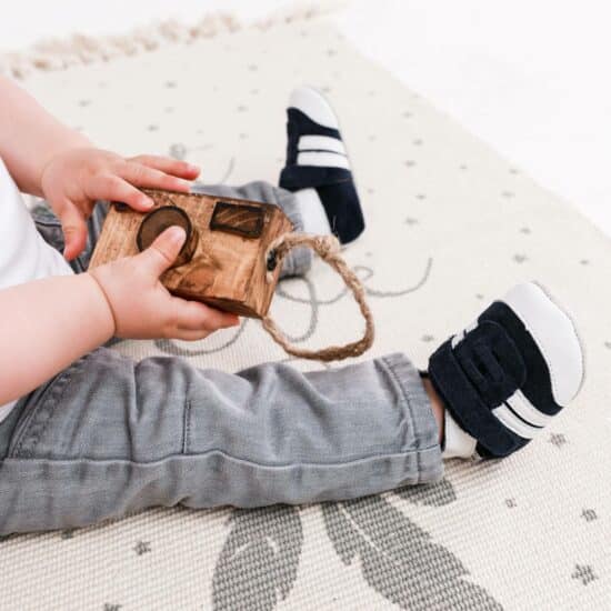 CHAUSSONS CUIR SOUPLE BASKETS MARINE