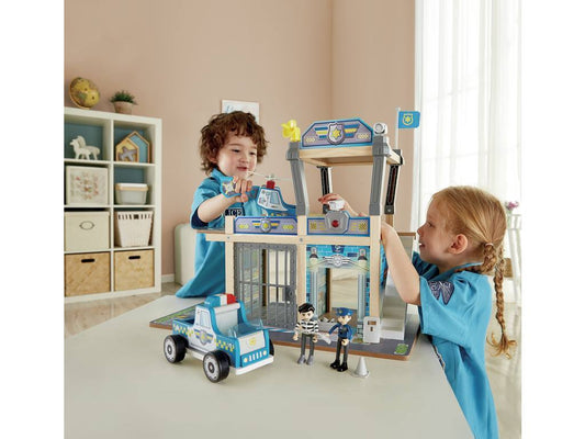 Jeu en bois "le Commissariat de police"