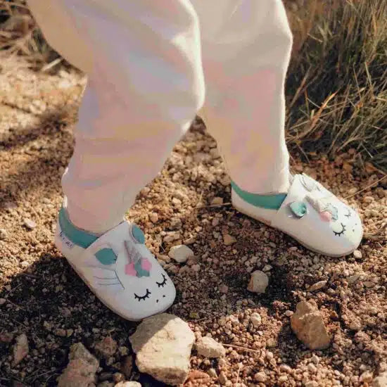 PAIRE DE CHAUSSONS CUIR SOUPLE LICORNE