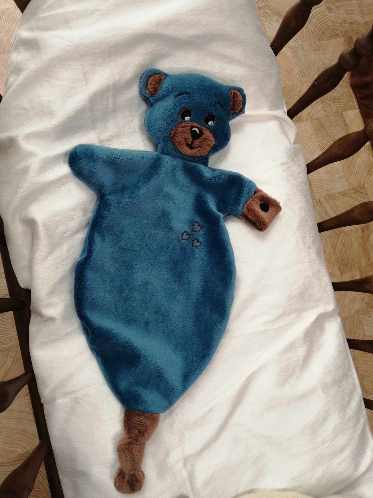 Doudou ourson goutte avec patte attache tétine