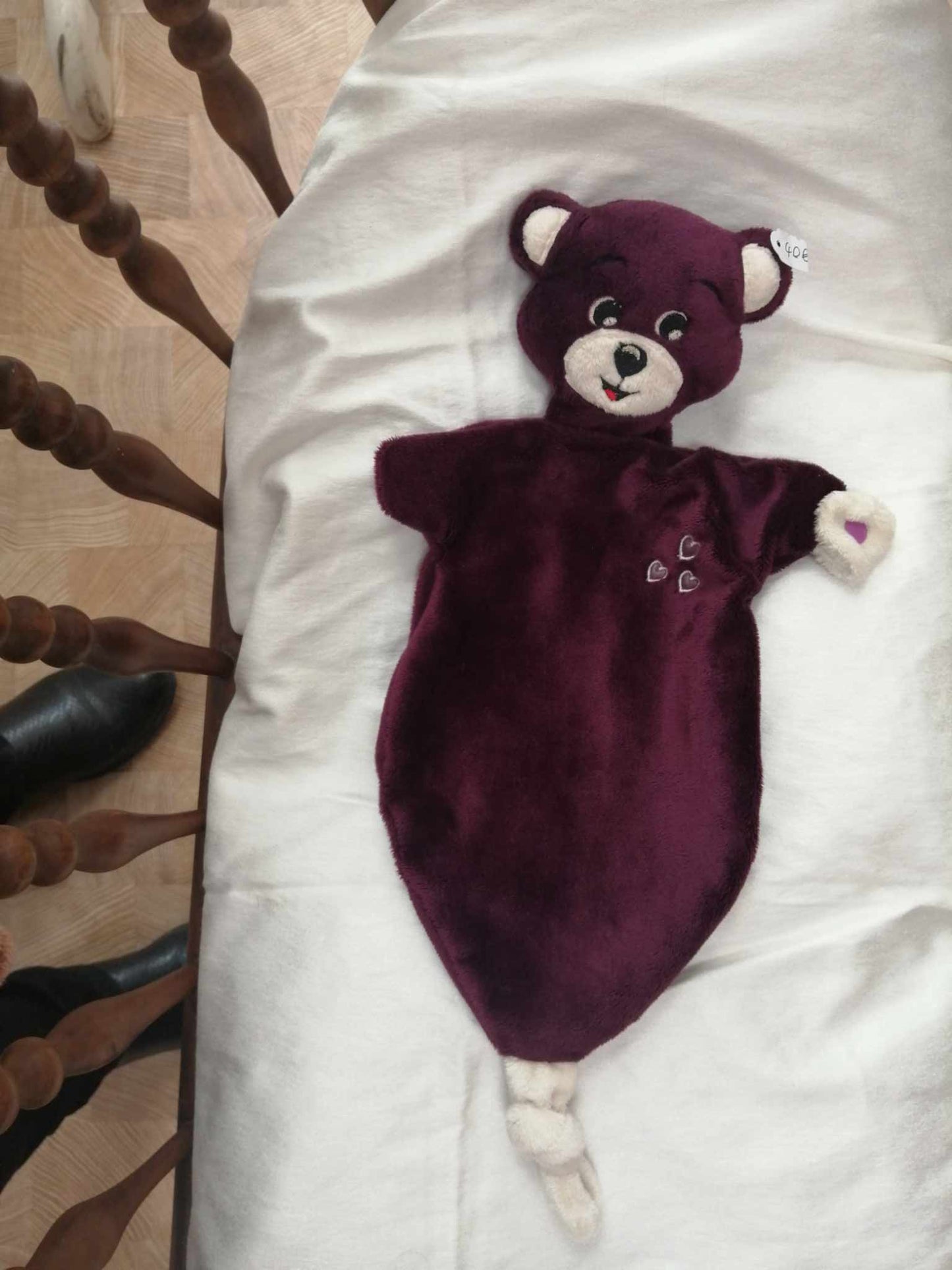 Doudou ourson goutte avec patte attache tétine