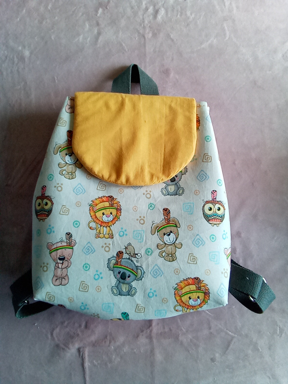 Sac a dos lion couleur