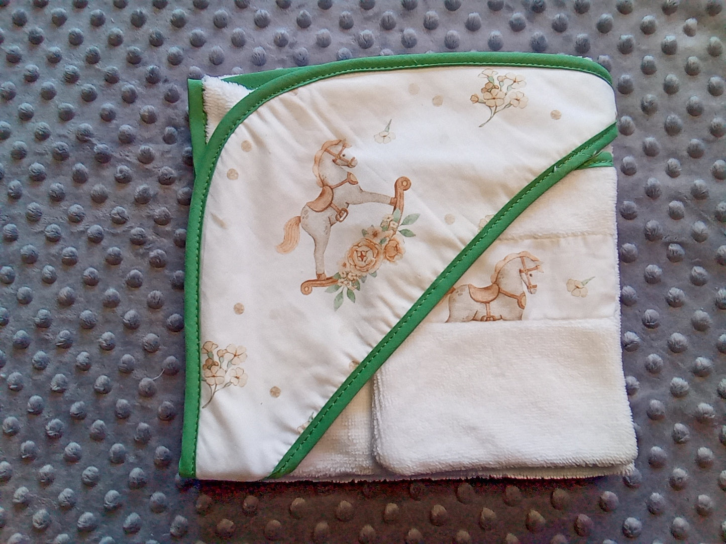 Cape de bain avec son gant Carrousel