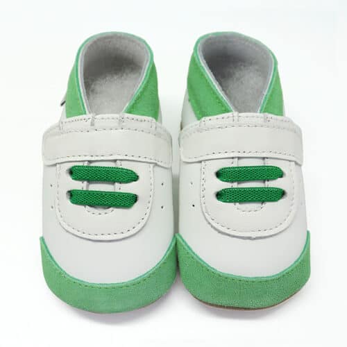CHAUSSONS BÉBÉ CUIR SOUPLE BASKETS BLANCHES ET VERTES
