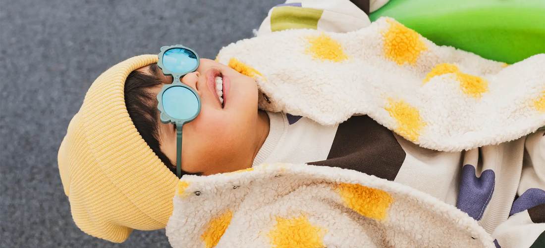 Lunettes de soleil lion vert